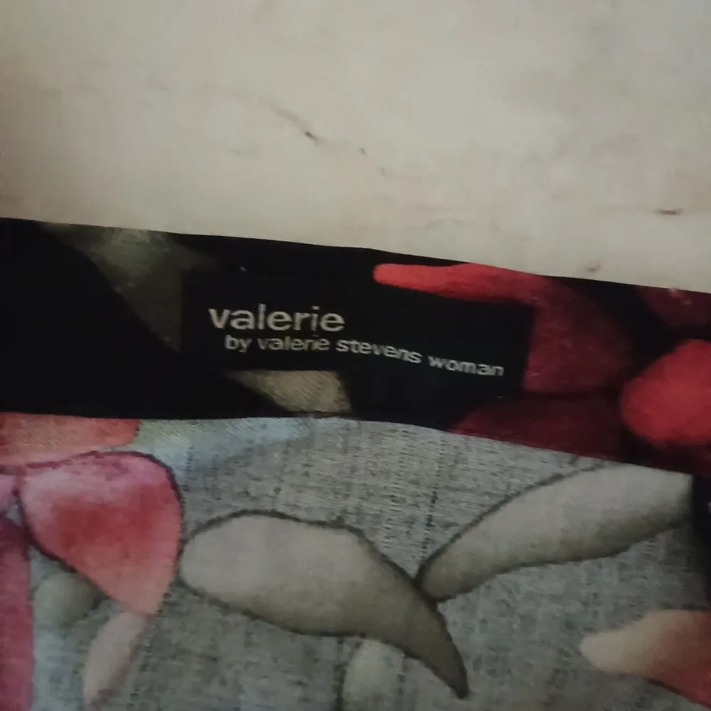 Valerie Stevens Plus Size 22W 100% Silk Black Floral Tropical Midi Button Front
